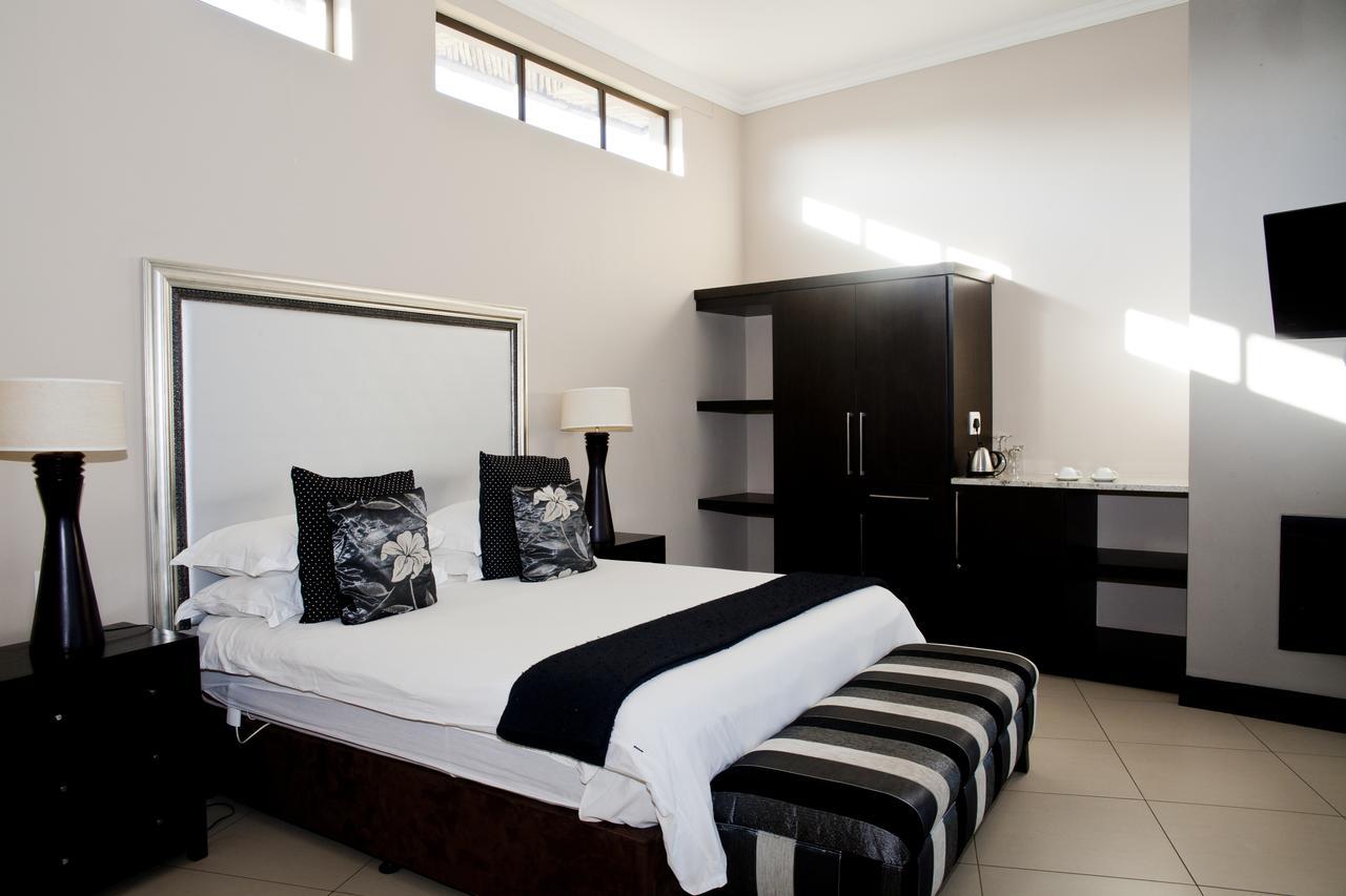 Monomotapa Village @ Legend Golf&Safari Resort Golders Green Esterno foto